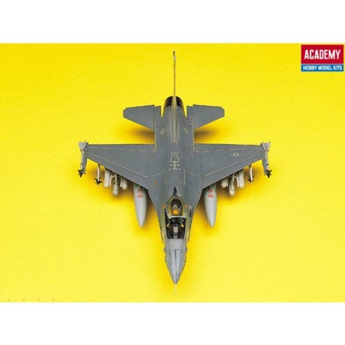 Academy F-16A/C Fighting Falcon - Image 3